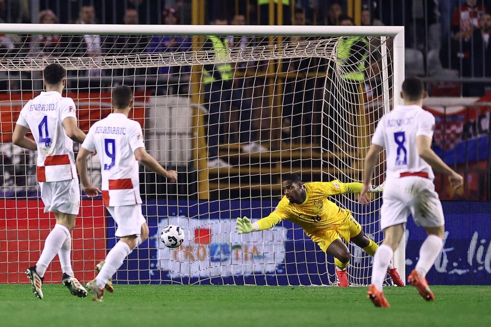 子足球队 子足球队